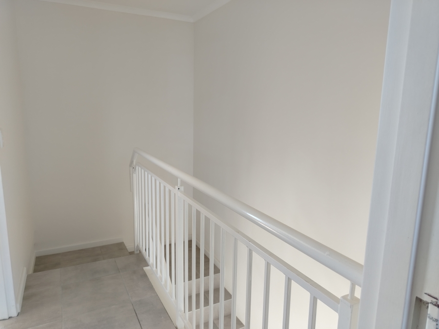 To Let 2 Bedroom Property for Rent in Highbury Western Cape